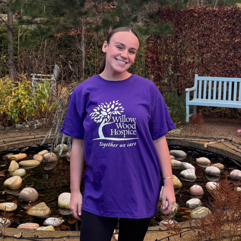 Ellie Leach patron photo for website